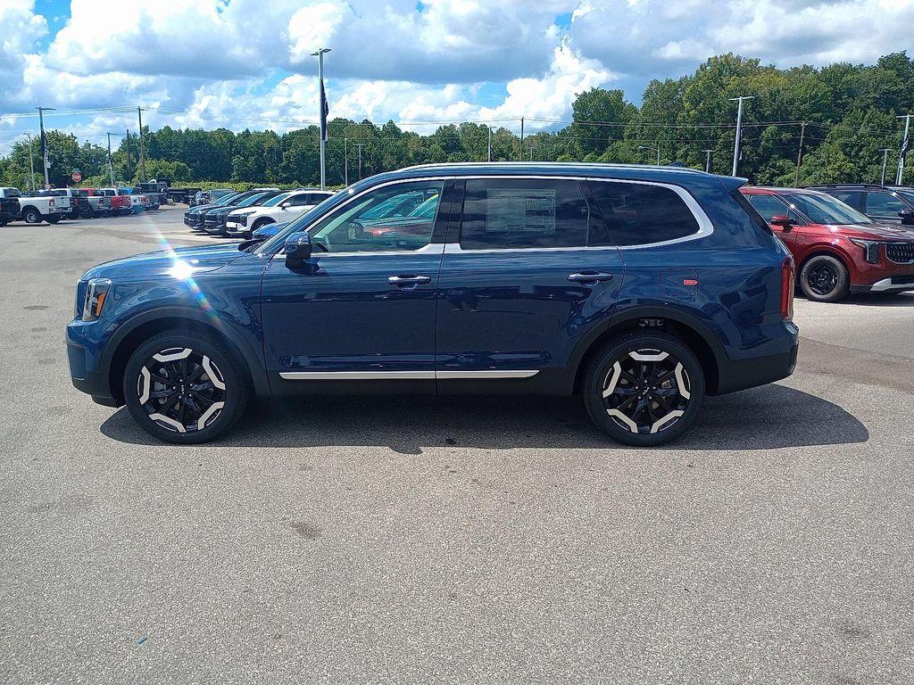 new 2025 Kia Telluride car, priced at $41,405