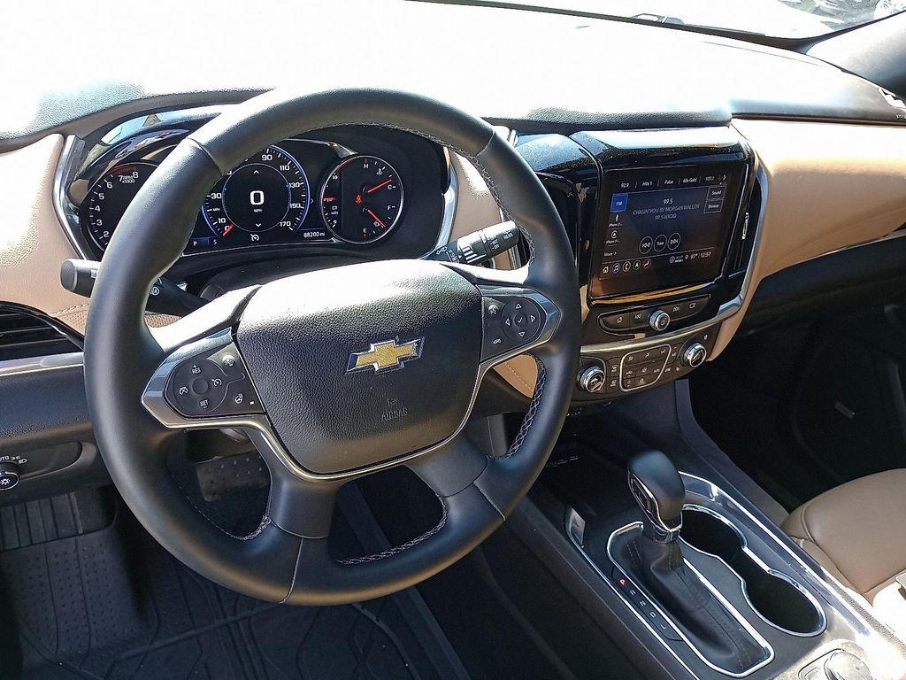 used 2023 Chevrolet Traverse car, priced at $35,999