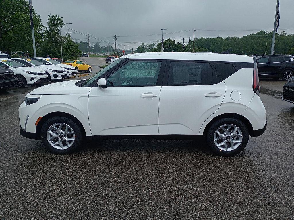 new 2025 Kia Soul car, priced at $21,499