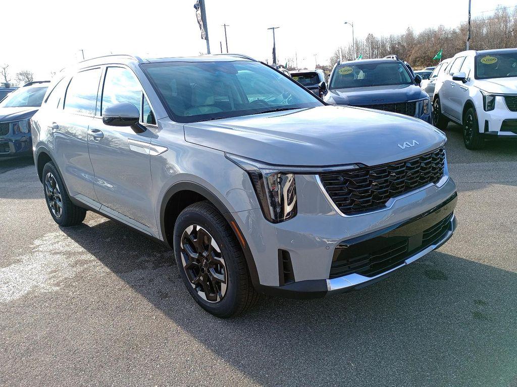 used 2025 Kia Sorento car, priced at $35,997