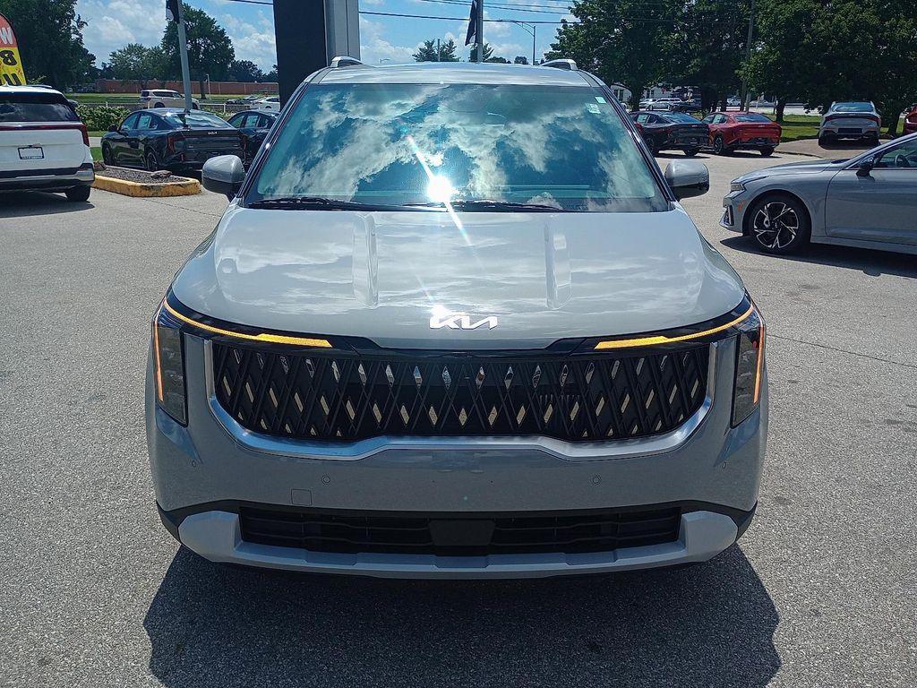 new 2026 Kia Carnival Hybrid car, priced at $44,385