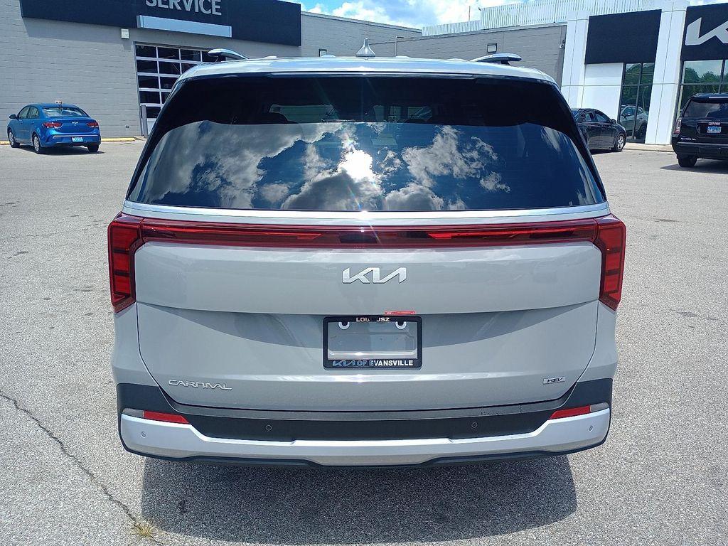 new 2026 Kia Carnival Hybrid car, priced at $44,385