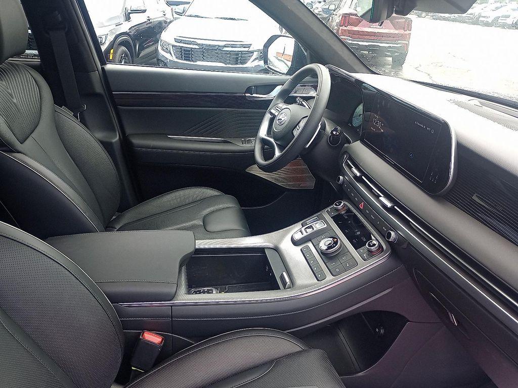 used 2025 Hyundai Palisade car, priced at $46,989