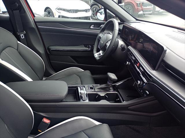 new 2025 Kia K5 car, priced at $33,120