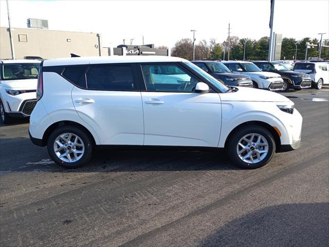 new 2025 Kia Soul car, priced at $22,535