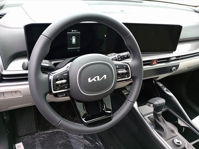 new 2025 Kia Sorento car, priced at $37,315