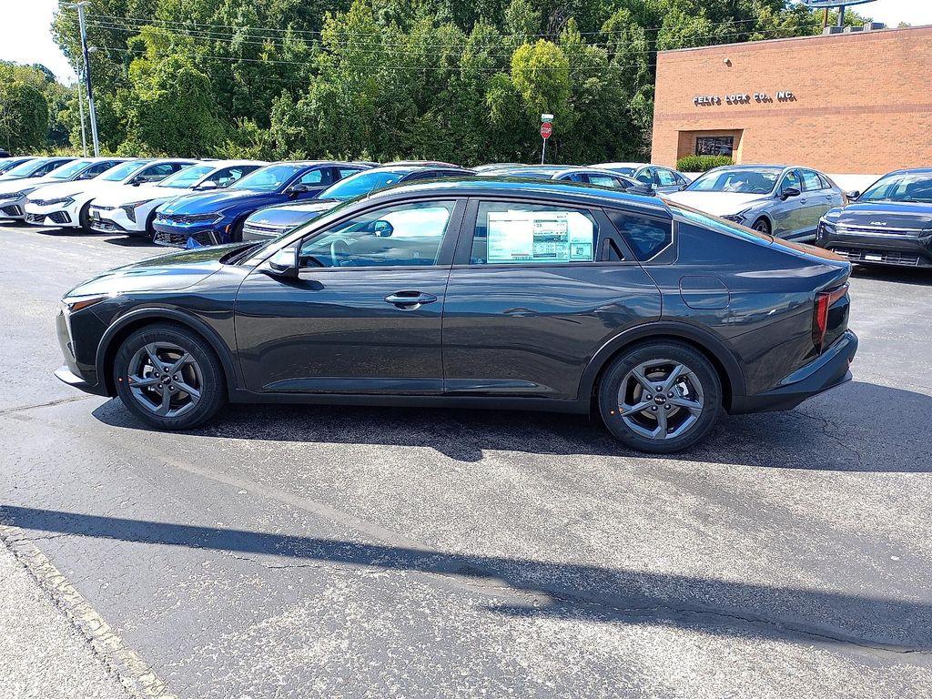 new 2025 Kia K4 car, priced at $23,685