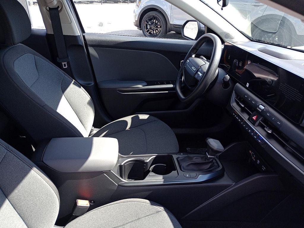 new 2025 Kia K4 car, priced at $23,685
