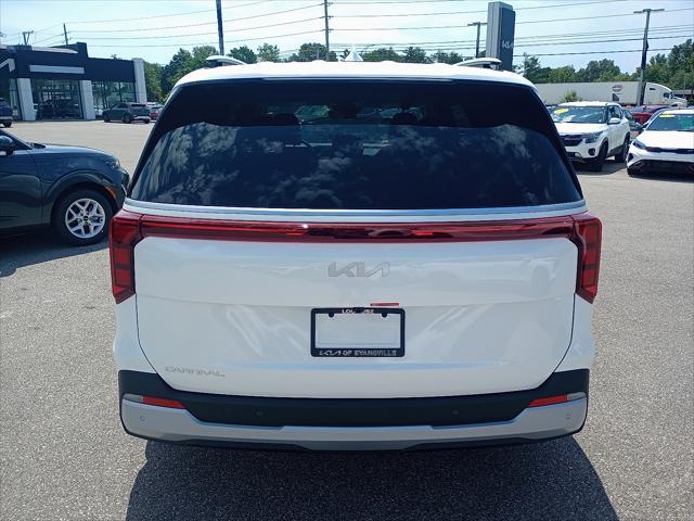 new 2025 Kia Carnival car, priced at $43,070