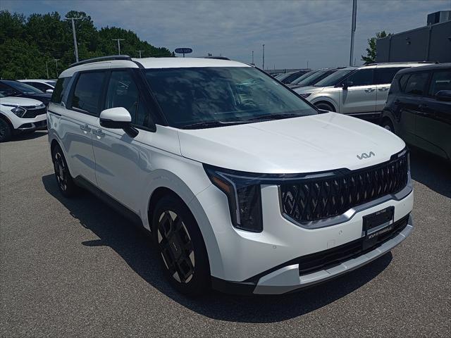 new 2025 Kia Carnival car, priced at $43,070
