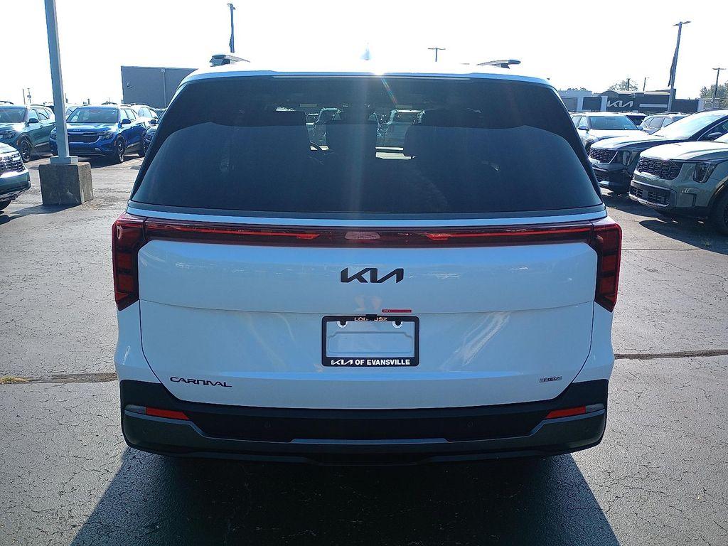 new 2026 Kia Carnival Hybrid car, priced at $50,920