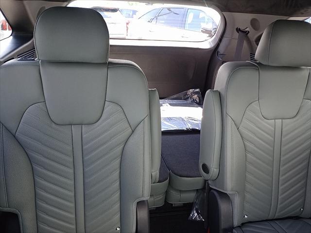 new 2025 Kia Sorento car, priced at $46,500
