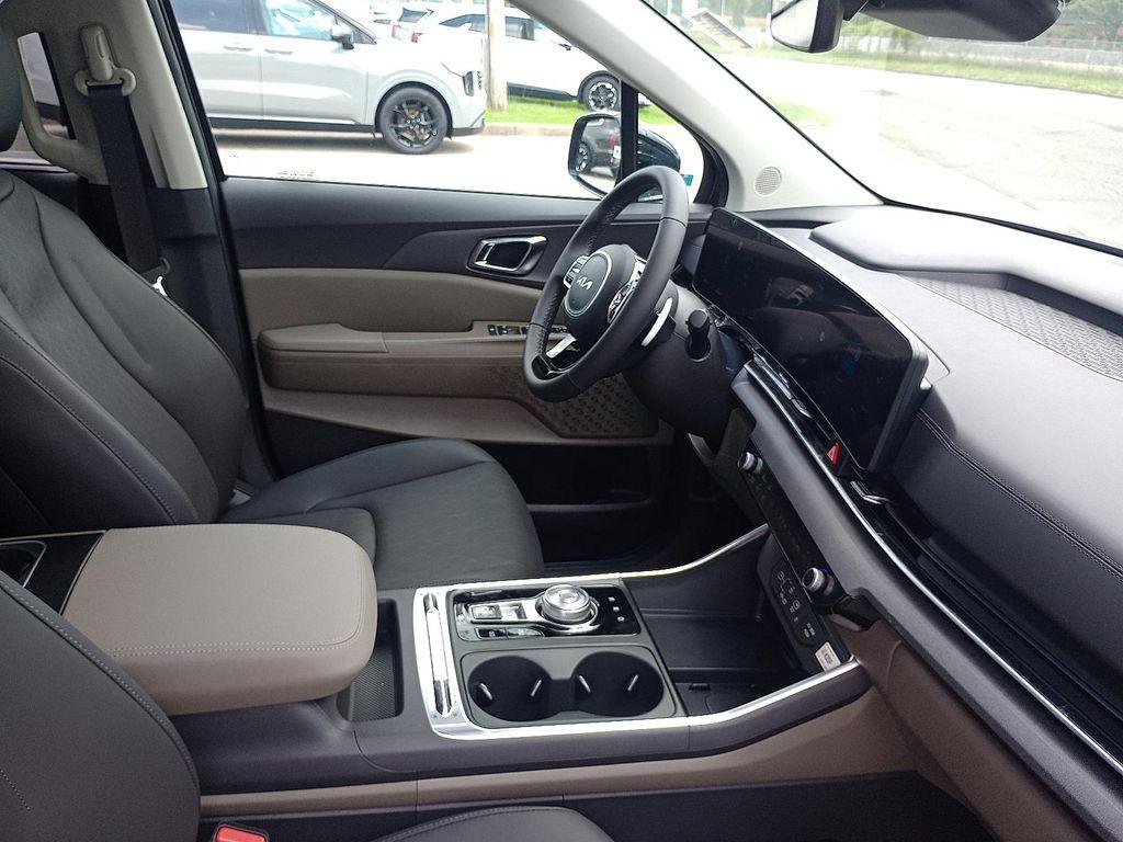 new 2026 Kia Carnival Hybrid car, priced at $49,810