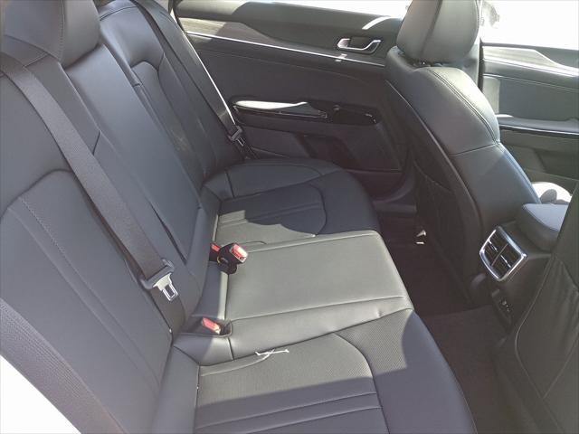 new 2025 Kia K5 car, priced at $35,425