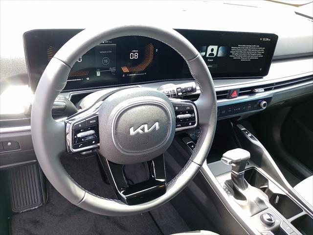 new 2025 Kia Sorento car, priced at $38,025
