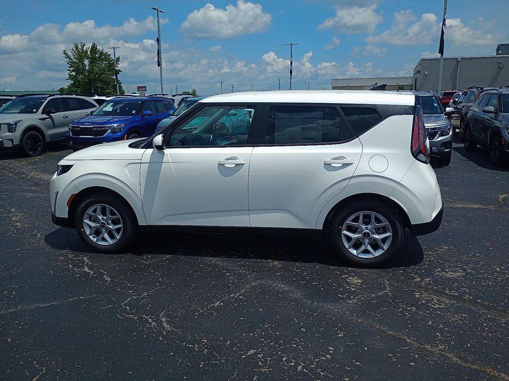 new 2025 Kia Soul car, priced at $22,405