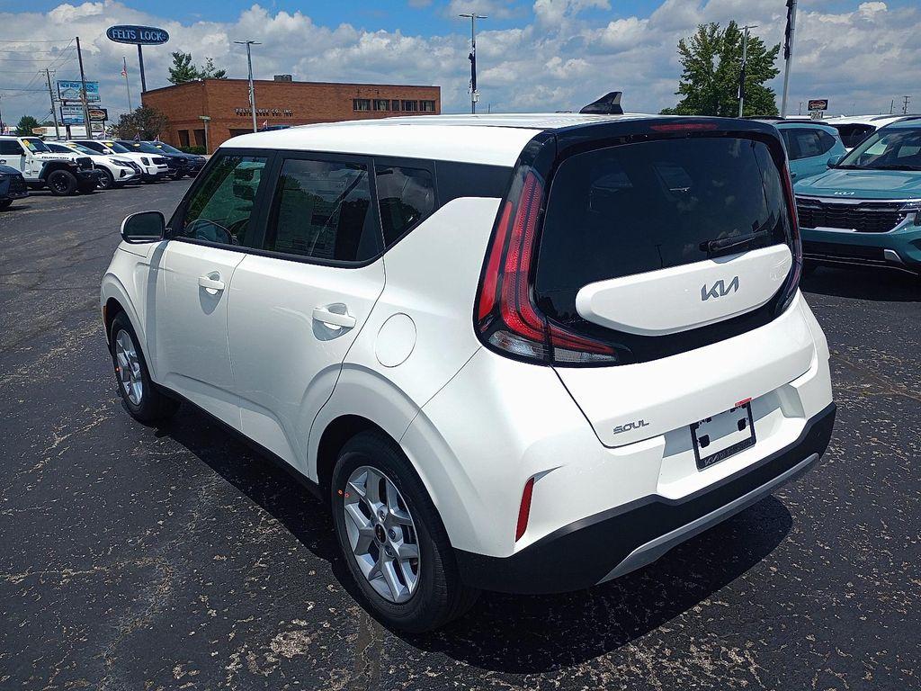 new 2025 Kia Soul car, priced at $22,405