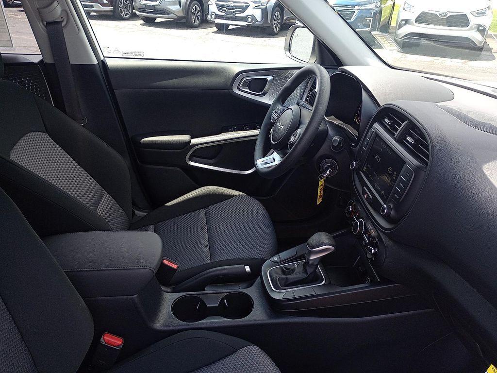 new 2025 Kia Soul car, priced at $22,405