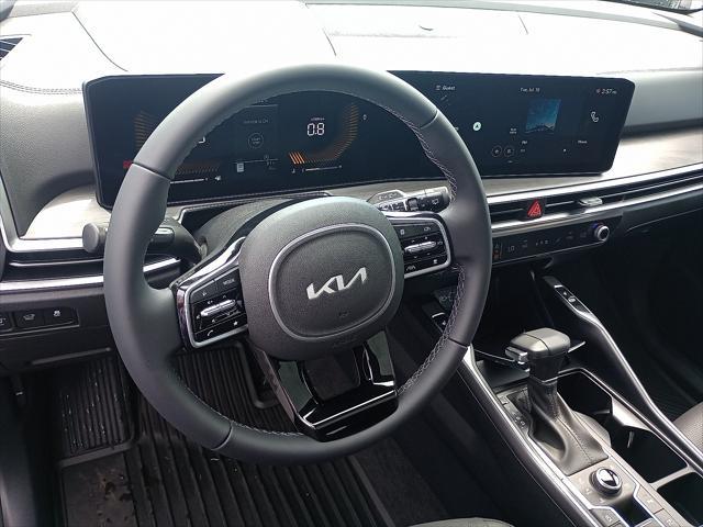 new 2025 Kia Sorento car, priced at $40,955