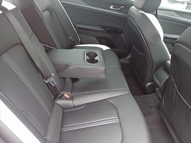 new 2025 Kia K5 car, priced at $31,145