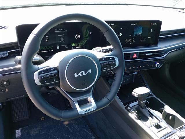 new 2025 Kia K5 car, priced at $32,250