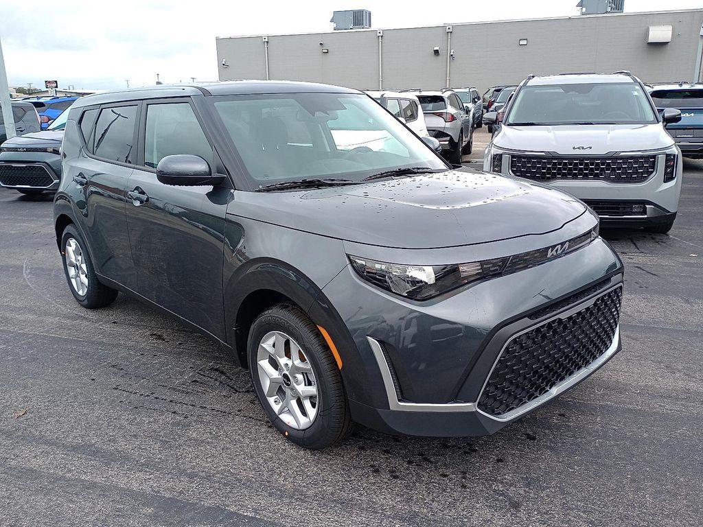 new 2025 Kia Soul car, priced at $24,195