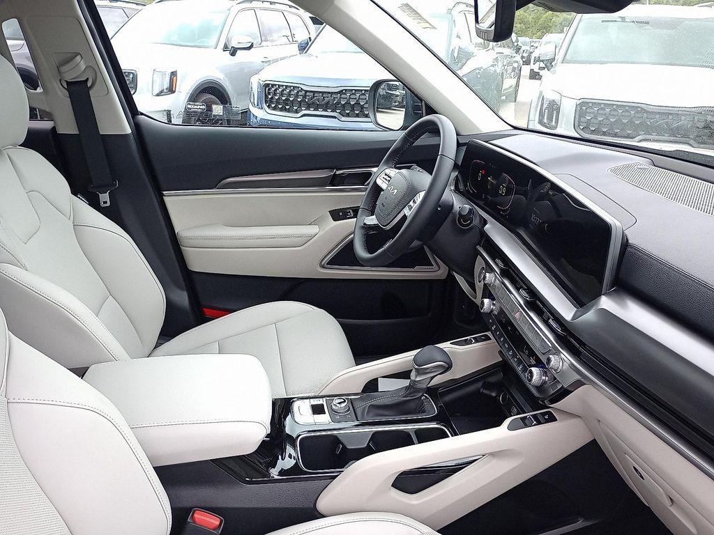 new 2025 Kia Telluride car, priced at $42,650