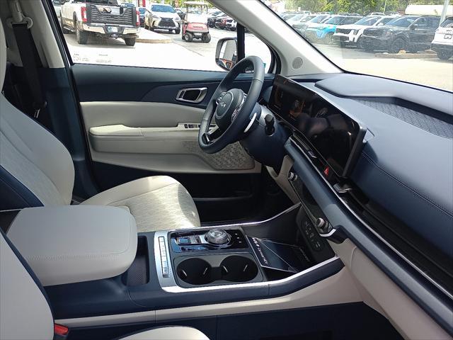 new 2025 Kia Carnival Hybrid car, priced at $44,570