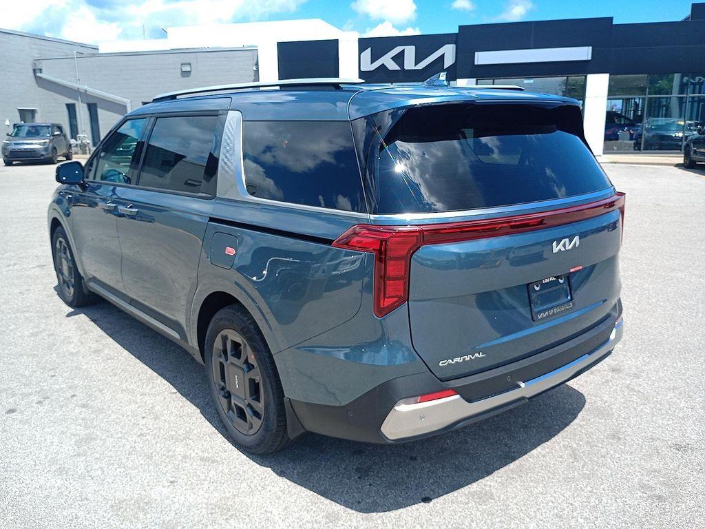 new 2026 Kia Carnival Hybrid car, priced at $47,884