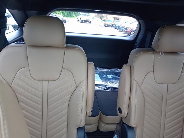 new 2025 Kia Sorento car, priced at $46,500