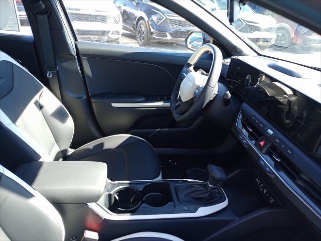 new 2025 Kia K4 car, priced at $27,095