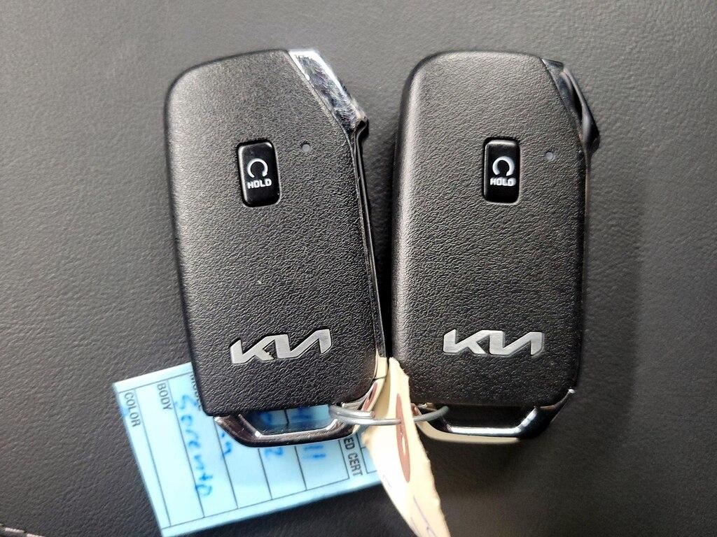 used 2022 Kia Sorento car, priced at $32,998