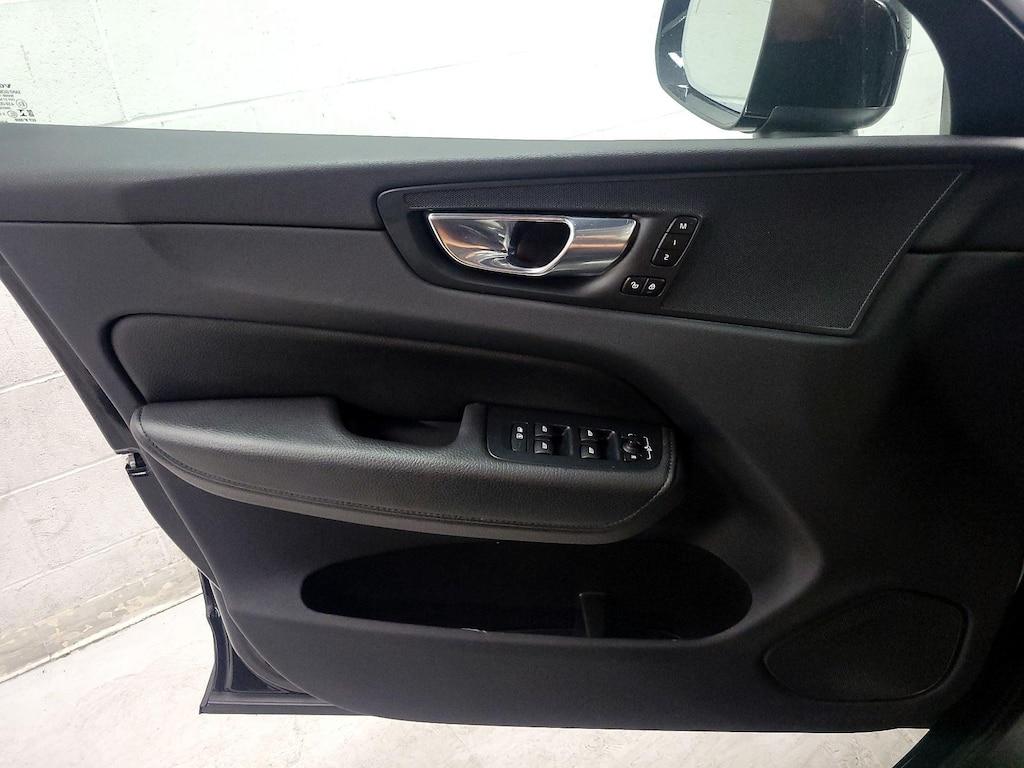 used 2022 Volvo XC60 car, priced at $28,998
