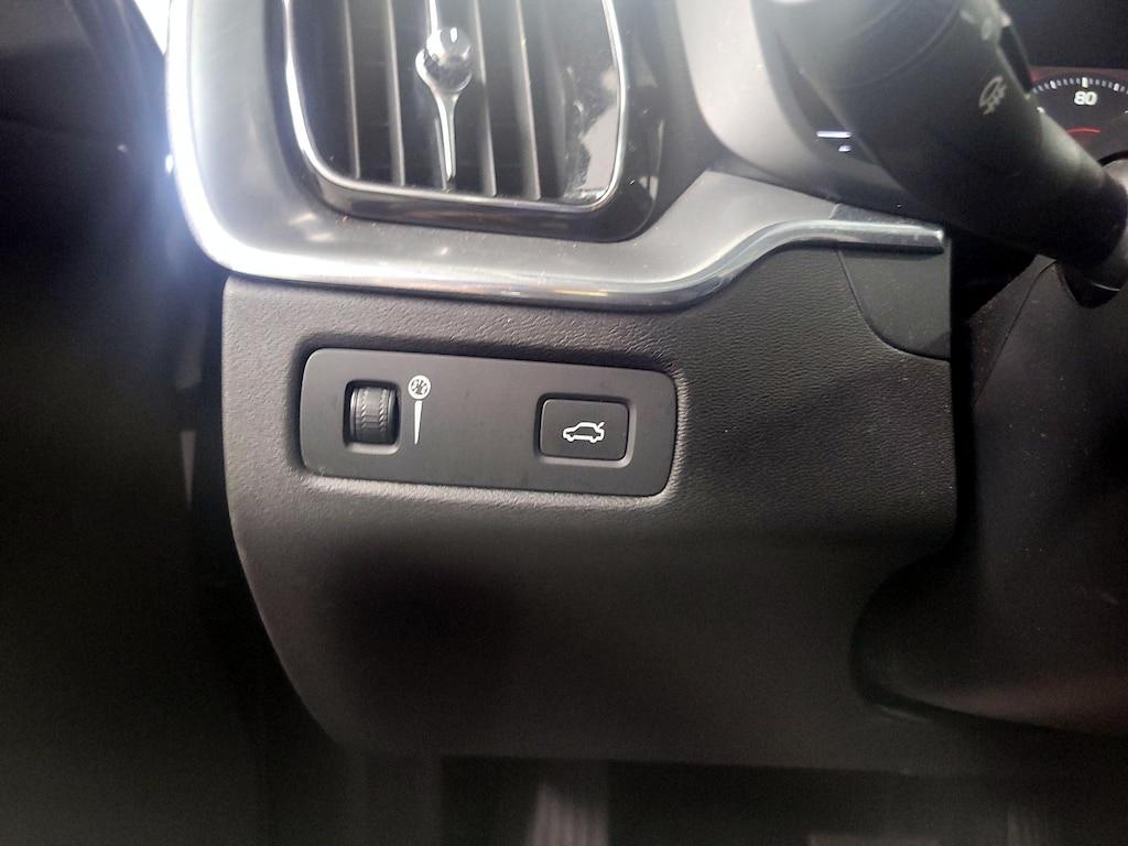 used 2018 Volvo XC60 car, priced at $20,998