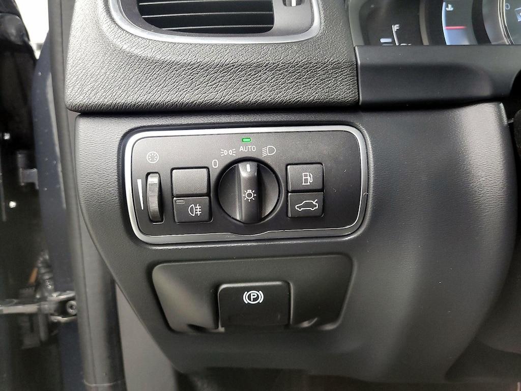 used 2015 Volvo V60 car, priced at $12,998