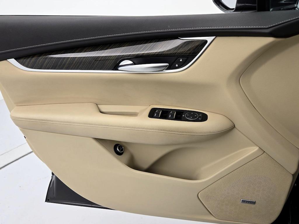 used 2017 Cadillac XT5 car, priced at $19,998