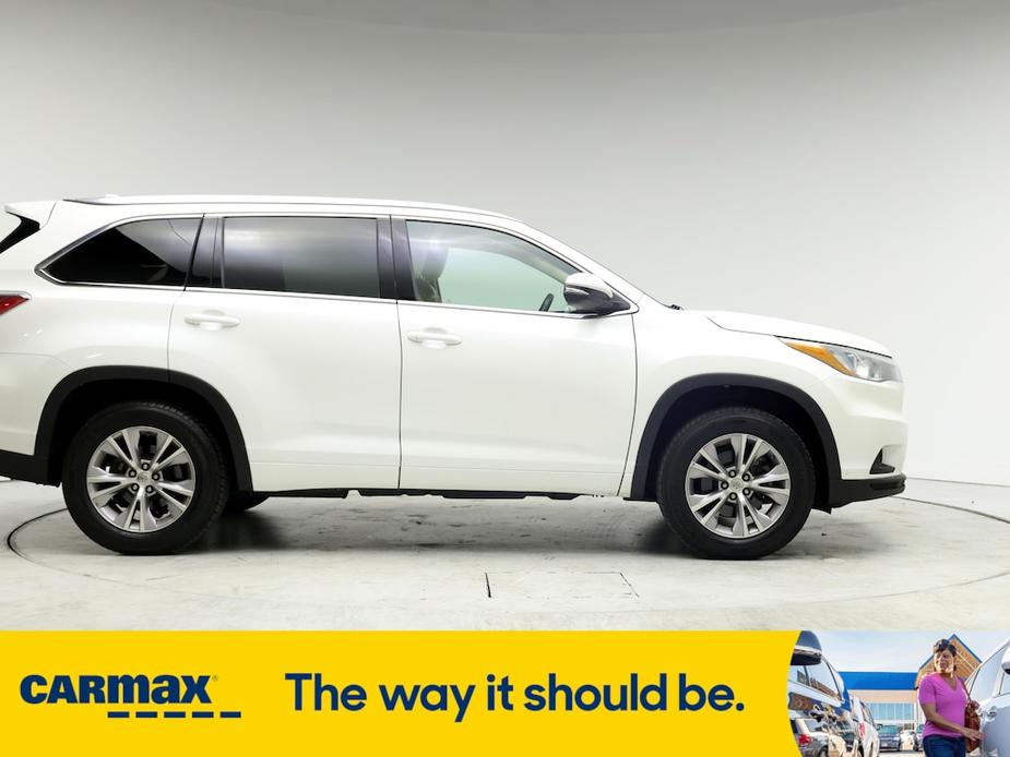 used 2015 Toyota Highlander car, priced at $22,998