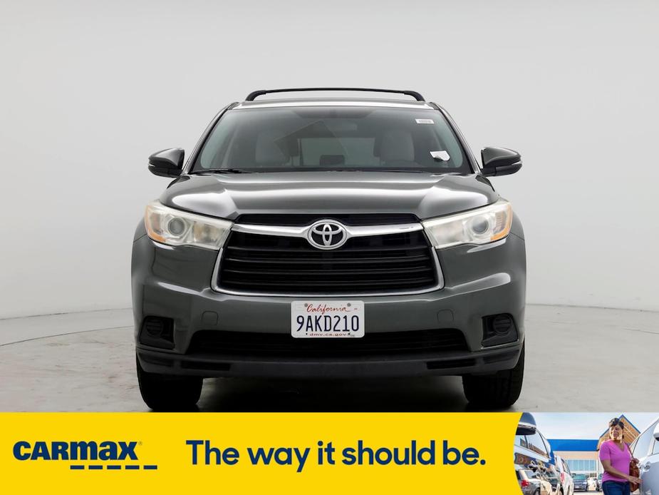 used 2014 Toyota Highlander car, priced at $15,998