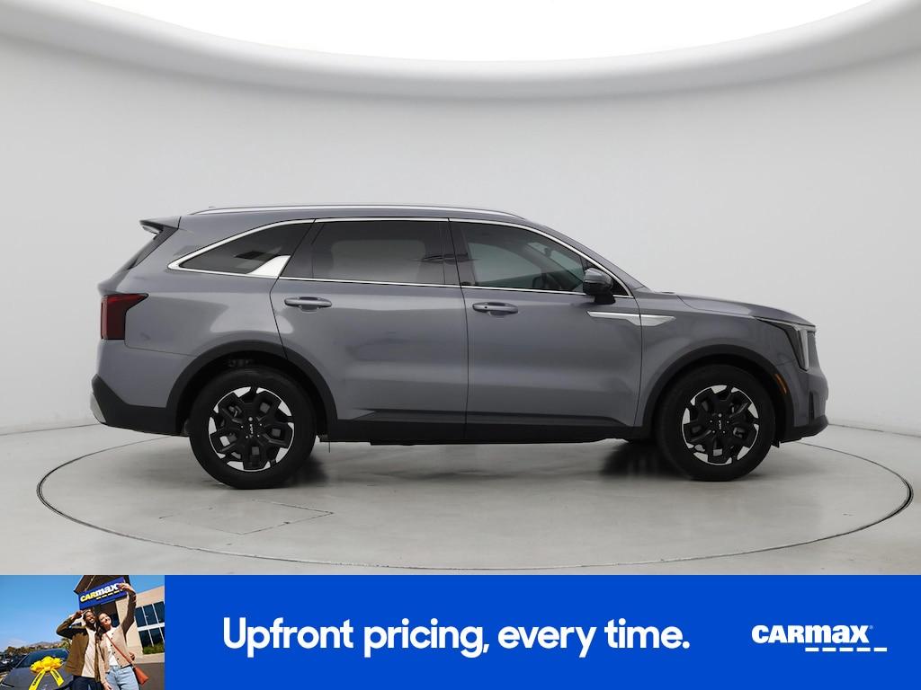 used 2024 Kia Sorento car, priced at $32,998