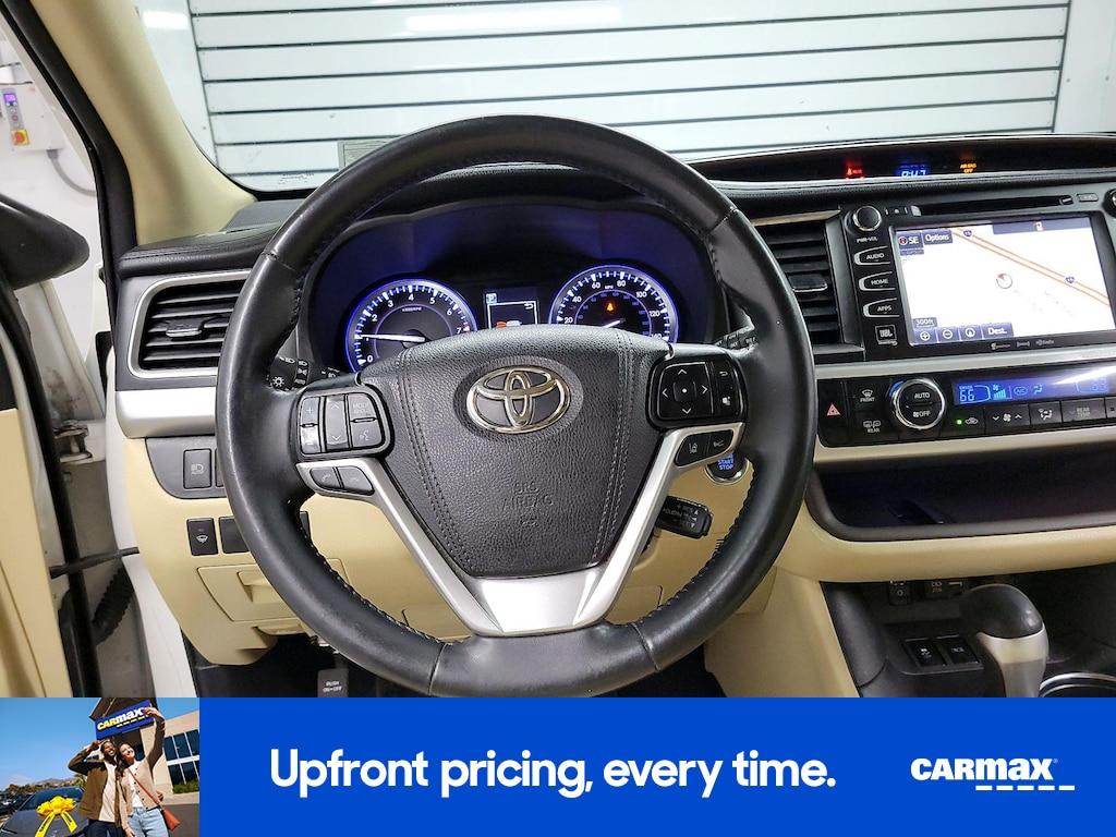 used 2019 Toyota Highlander car, priced at $26,998