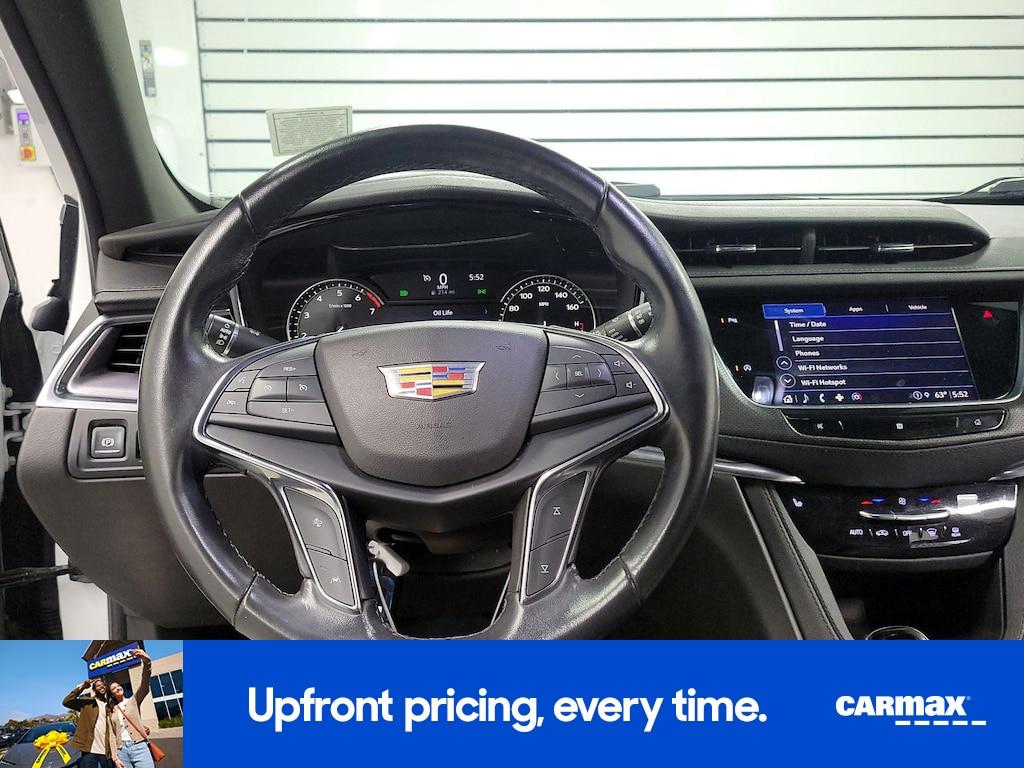 used 2021 Cadillac XT5 car, priced at $23,998