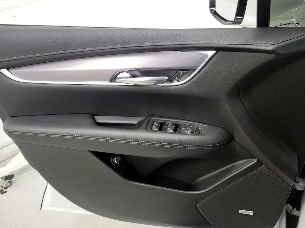 used 2021 Cadillac XT5 car, priced at $23,998