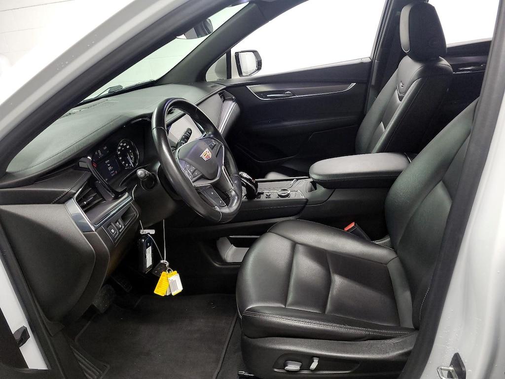 used 2021 Cadillac XT5 car, priced at $23,998