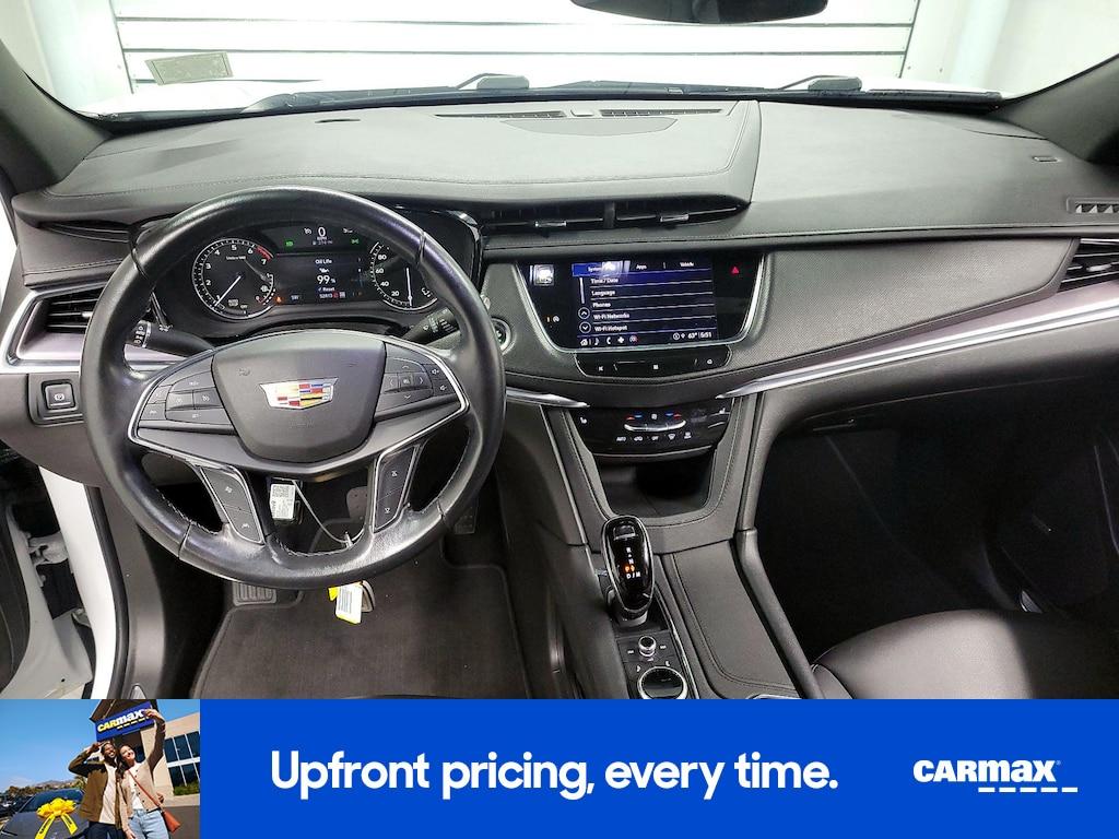 used 2021 Cadillac XT5 car, priced at $23,998