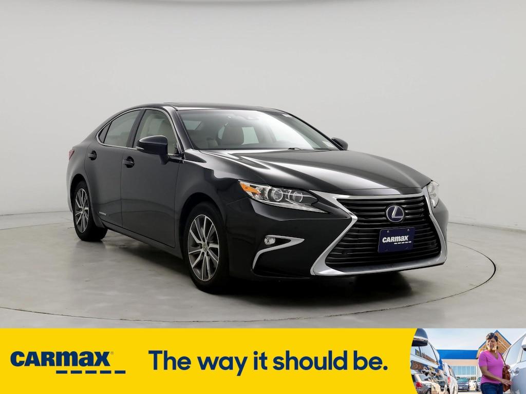 used 2017 Lexus ES 300h car, priced at $17,998