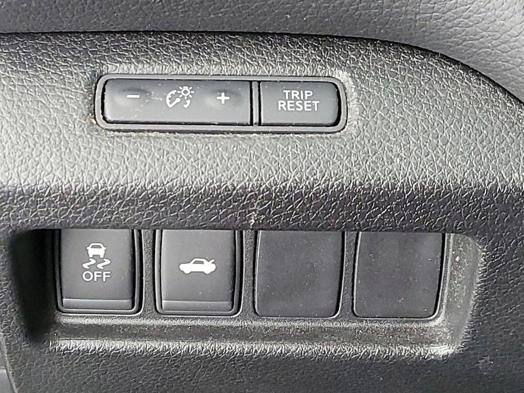 used 2014 Nissan Altima car, priced at $10,599