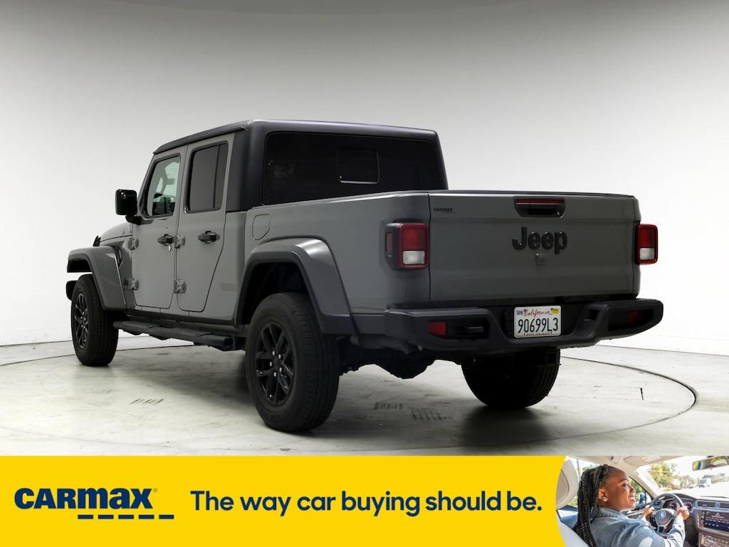 used 2022 Jeep Gladiator car, priced at $34,998