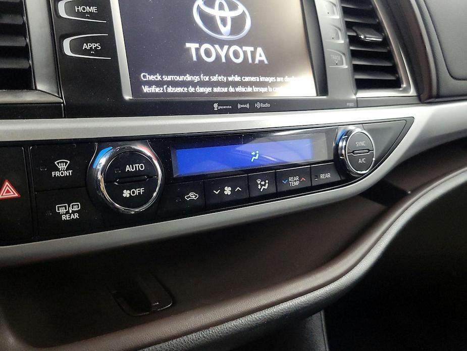 used 2019 Toyota Highlander car, priced at $27,998