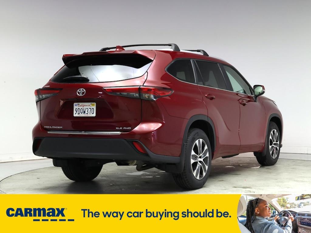 used 2023 Toyota Highlander car, priced at $39,998