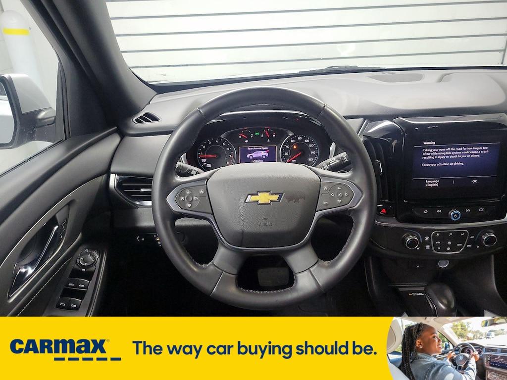 used 2022 Chevrolet Traverse car, priced at $28,998